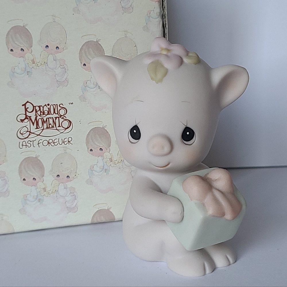 Vintage Precious Moments Oinkie Birthday Pig Porcelain Collectible Figurine